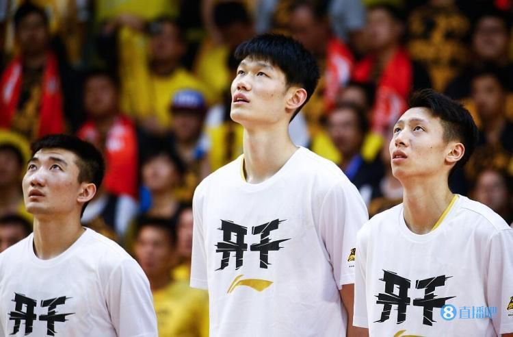 大乳boobs巨大吃奶青少年