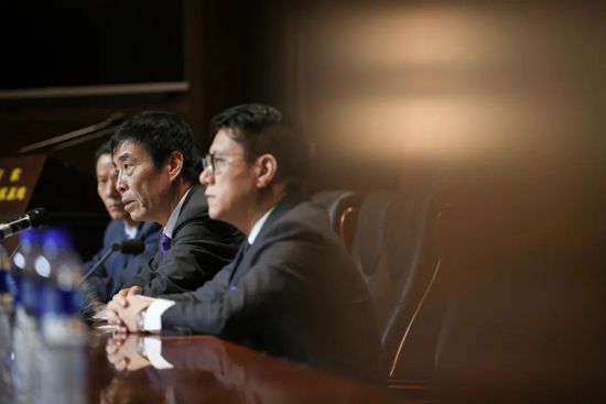 立了的视频
