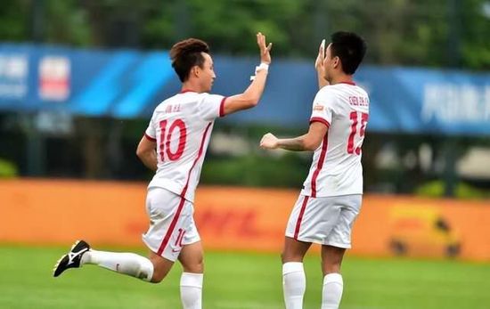 伊人激情久久
